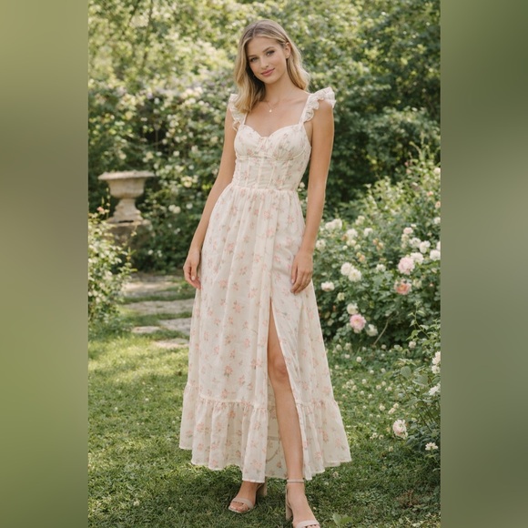 Storia Dresses & Skirts - Storia Cream and Pink Floral Maxi Dress